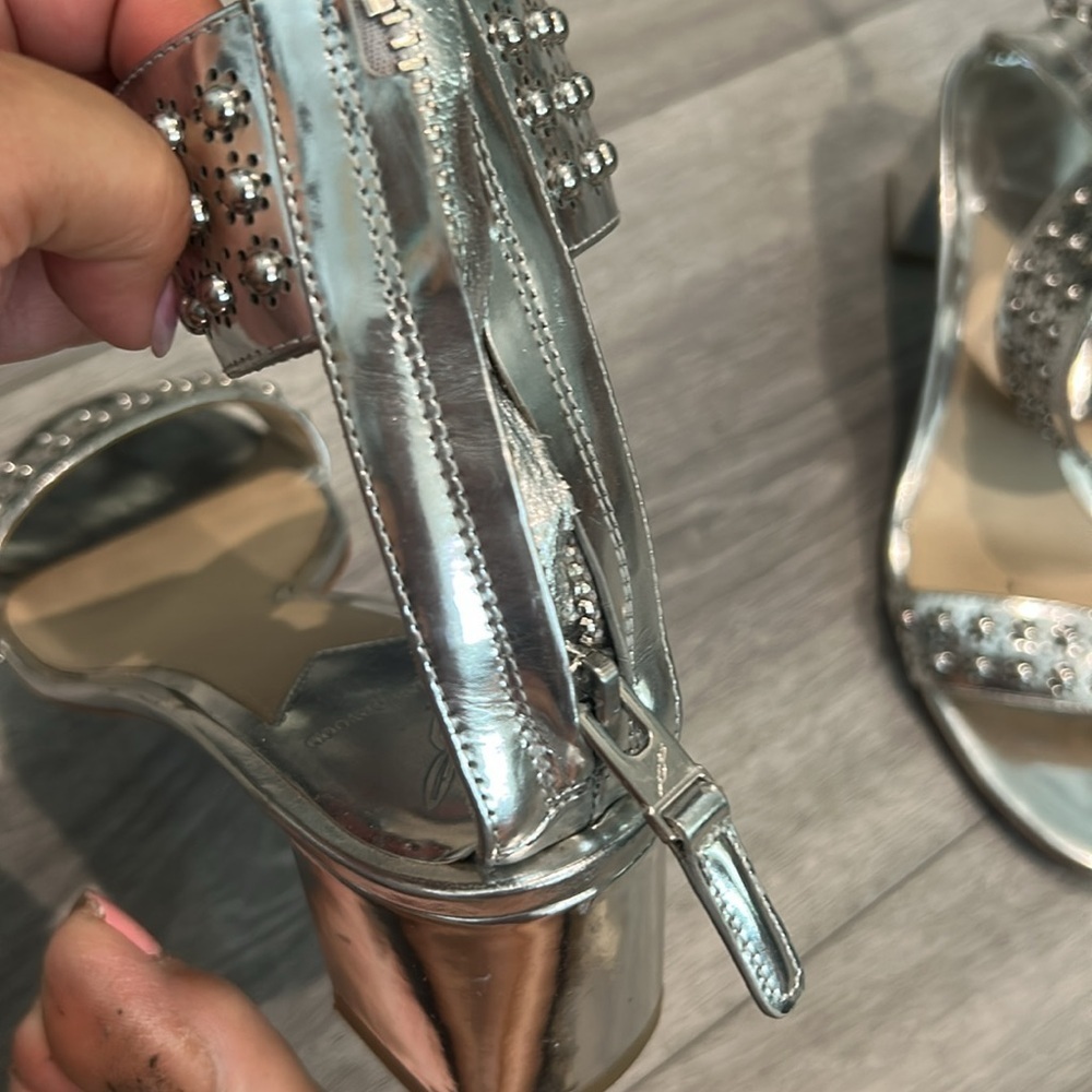 Brian Atwood Kendyll Silver Studded Low Heel Sandals Sz 6.5 - Picture 9 of 15